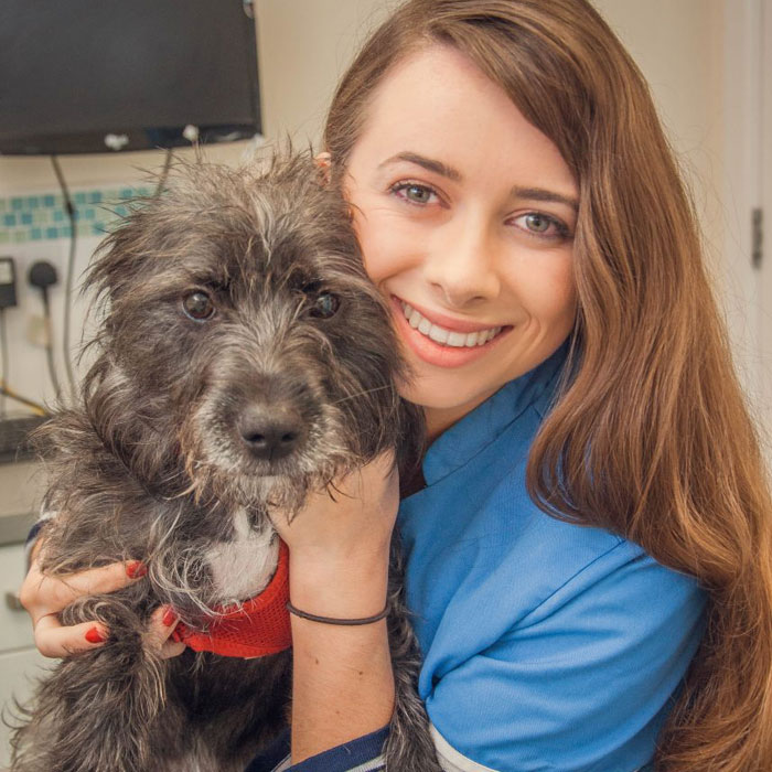 Fiona Comer & Bailey - Briarhill Vets